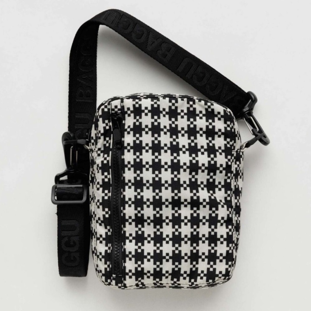 BAGGU Black and White Pixel Crossbody